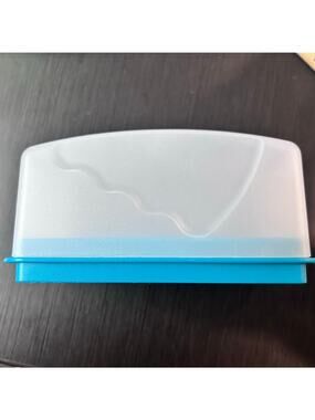 Tupperware Large Butter Dish Cheese 1 Pound Size In Peacock Color Brand EUC